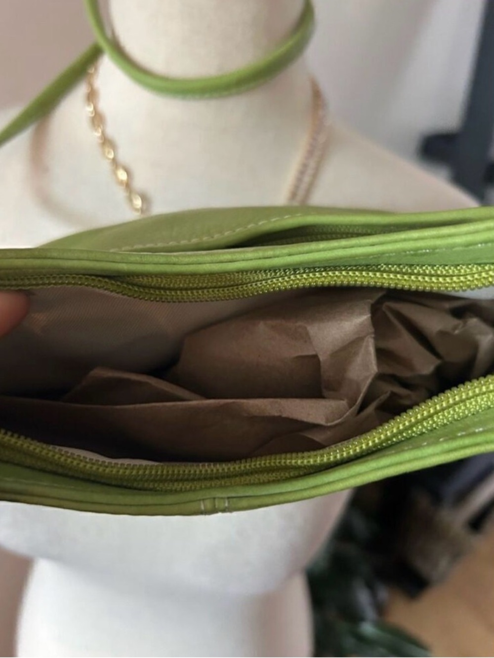 Fossil Lime Green Leather Crossbody Bag - Picture 4 of 7